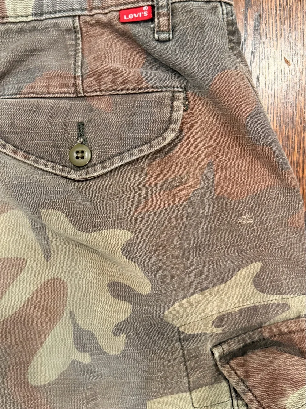 Levi Strauss & Co Two Horse Brand Men's Camo Cargo Shorts Size W30